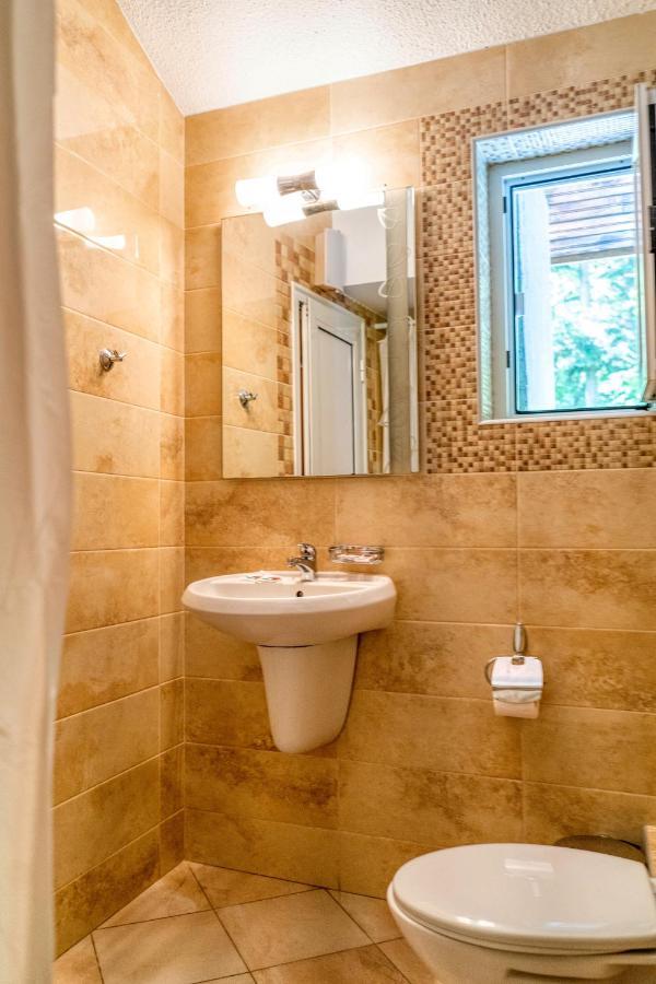 Крушун - Единствена На Метри От Водопадите, Krushun - The Only Stay Just Meters From The Waterfalls 크루슈나 외부 사진