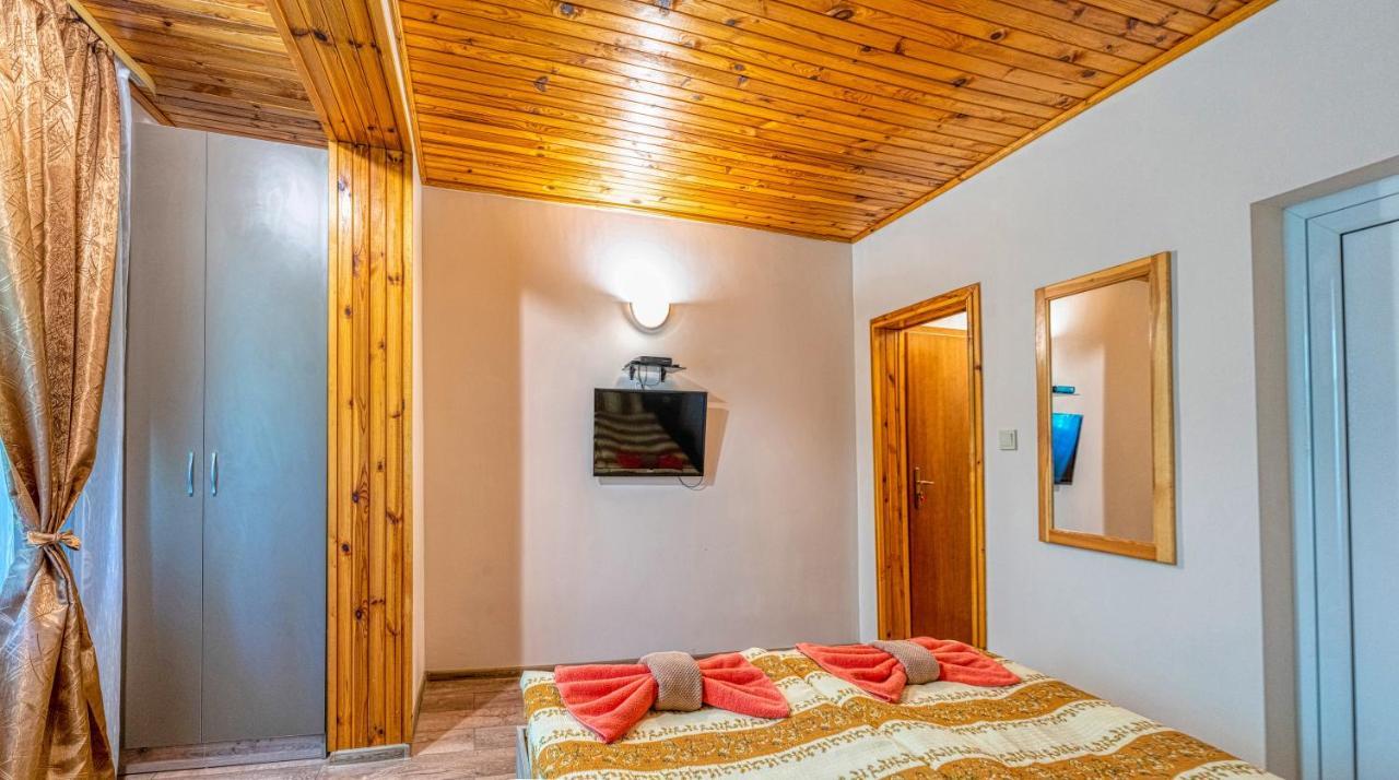 Крушун - Единствена На Метри От Водопадите, Krushun - The Only Stay Just Meters From The Waterfalls 크루슈나 외부 사진